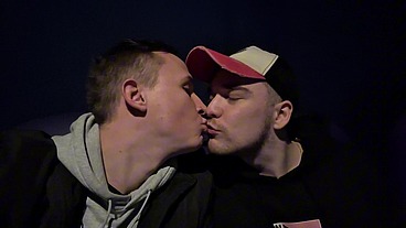 First Gay Pissing Vlog in History (And It’s HOT)