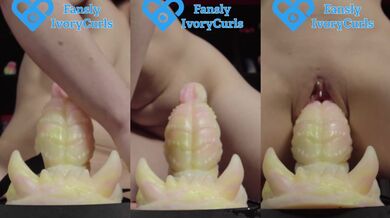 Monster Dildo Pussy Stretching