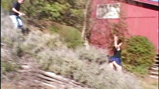 Gangbang, dubbele penetratie, bukkake &#8211; intense anale gangbang voor een schattige 18-jarige slet