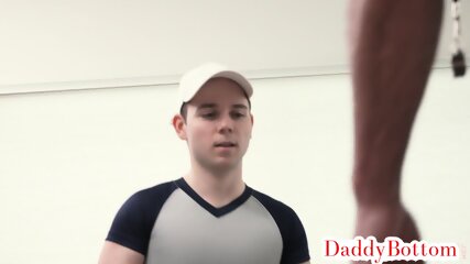 Jockstrap muslced daddybottom assfucked by active stud