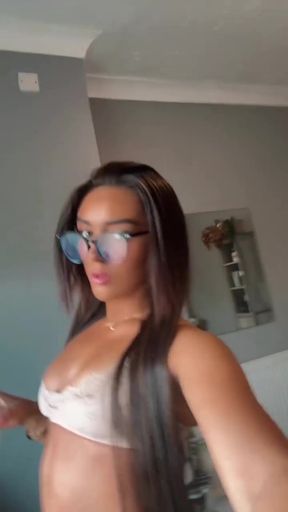 Petite onlyfan brunette shows off her charms