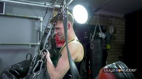 guyzin2rubber, rubber pig