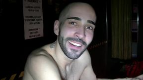 baise par son pote sur un slingvoici aaron baise par son pote sur le sling