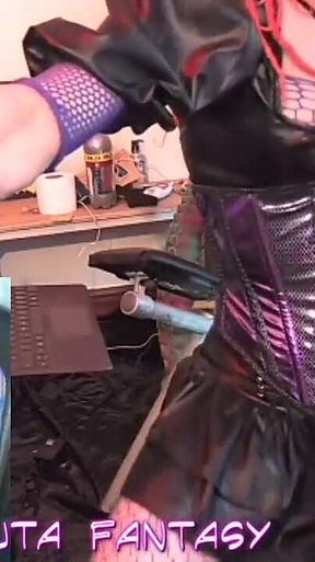 Gothic Princess in Corset Taking a Short Ride on the Sex Chair for Anal Training