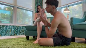 FEET WORSHIP GODDESS SYDNIE