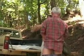 Father bonks Hitch Hiker