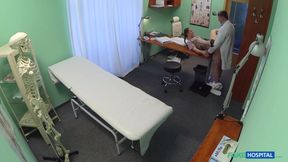 Valentina Ross In Gives Head And Gets Screwed In Doctors Office