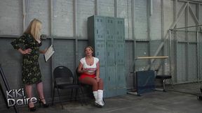 Hooters Girl
