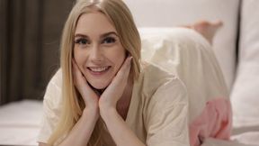 Her Give a Sloppy Blowjob and Deep Throat Until He Cums in Her Mouth!