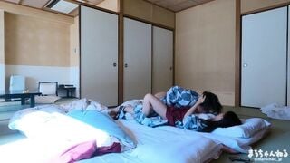 【素人流出】温泉旅館で愛し合うリアルな素人カップルのSEXを覗き見 日本人/素人カップル/個人撮影/ハメ撮り/無修正/パイパン/中出し/スマホ/女子大生/まろちゃんねる