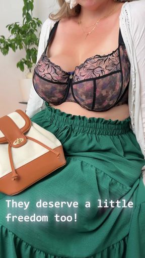 MILF wife and her huge bra. SUCH a PAWG body is a wonderful body.