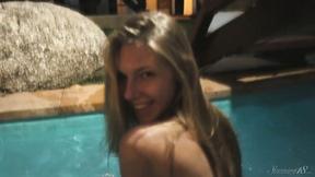 ”Mesmerizing Blonde Anjelica Nude In a Tropical Night!”