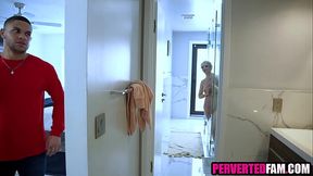 milf fucks boyfriend after yoga work out