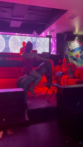 Hunky Chicago stud strips down for a solo show