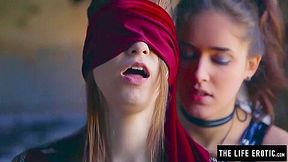 Straight Darling Is Blindfolded By Lesbian Before She Orgasms