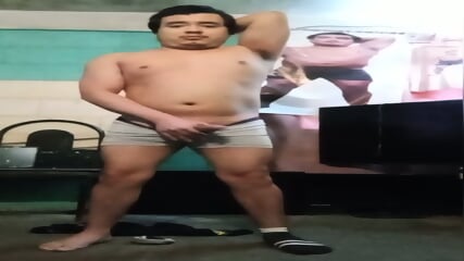 Jesus en boxer jalandose el pene avienta semen #127
