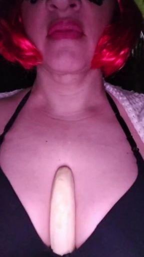 Big Tits Bananas
