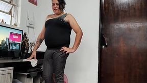 estava cheio de tes&atilde_o falei pra minha empregada me chupar