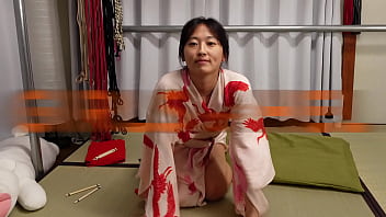 Kimono model takes a bwc in her tight asshole