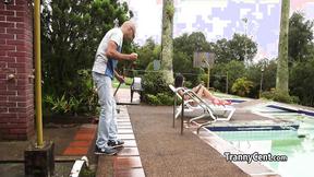 ”Gardener fucks t-girl big ass”