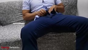 Pagsasalsal Na Nauwi Sa Tsupaan At Putok Tamod Sa Muka Ng Aking Kapit Bahay