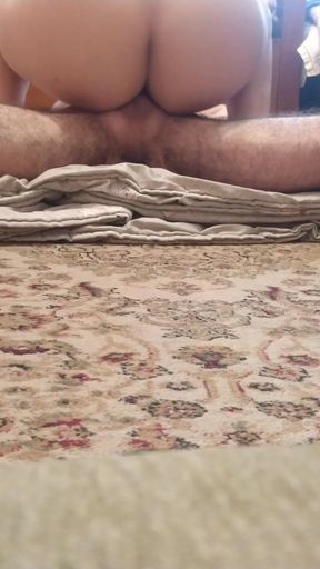 Because the couch is broken my boyfriend puts his dick in my mouth and fucks my pussy on the floor part 2
