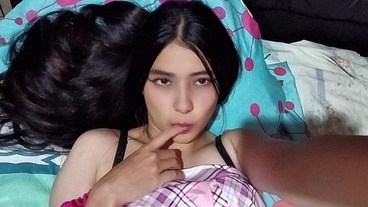 Deliciosa follada con padrastro en el baño , se quita el condon para embarazarme ( XVIDEOS RED)