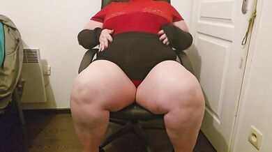 Je me masturbe au bureaux !!