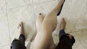 Look at my sexy strong legs-4 AVI