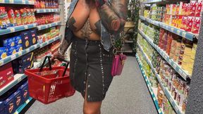 Quioyja - Grocery Shopping - At the Grocery store