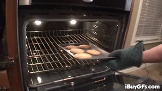 Courtney James Finger Pussy while baking cookies
