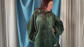 Unsexy Outfit Try-On Ends In JOI