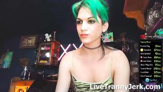 Squrlgurl web cam female-dude