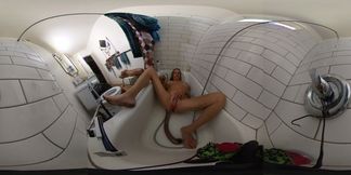 LizzyYum VR JULY 2026 bathing masturbation #31