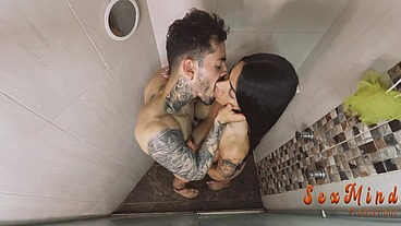 Taking a shower with a tranny