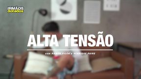 o eletricista me fodeu com sua ferramenta enorme