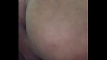 mostrando meu cu guloso...