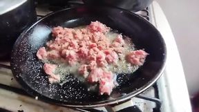 Hot Colombian Stepsisiter Cooking Tips (Sexual Ending) - Andreandvictor