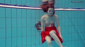 Libuse underwater slut naked body