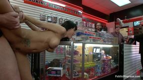 Free Pussy at the Porn Store