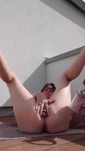 Huge Vacuum Pump on the Anus and Breasts