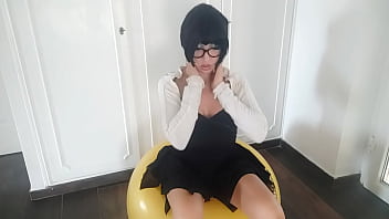 ChantalChannel - pilates ball is not suitable for peeing, but i piss on it anyway