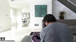 21Sextury - Peeking under Dakota Skye's towel