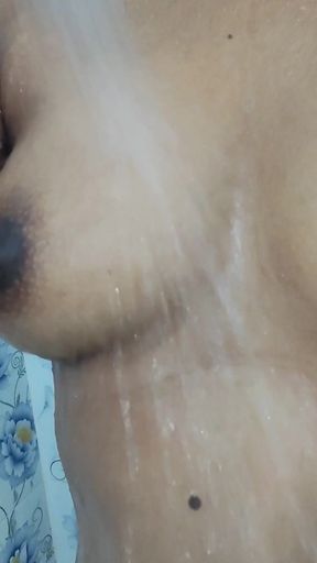 Desi raseli boudi ki chut ki gaarmi naha ke nivaya ungli daal ke ah ah chillaya   Clip 3