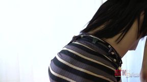 Jada Doll Massages Her Feet