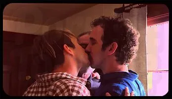 Intense Bareback Threesome with Muscular Daddy and Young Twinks