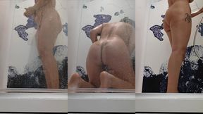 toi aussi tu aimerais que je me frotte comme ca, contre ta queue ?