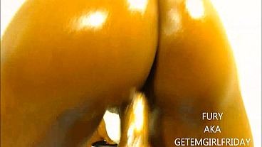 oil ass cheeks and phat pussy squirting
