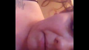 Kayla ann jones stretching her fat pussy on camera just for