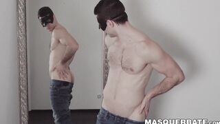 Masked jock with great abs Sam Cuthan solo masturbates